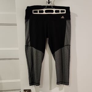 Adidas Black and Gray Leggings Moisture-Wicking Athletic Wear